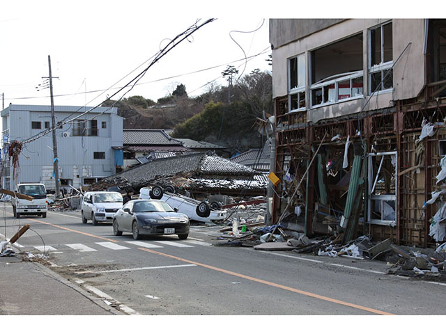 東日本大震災 350