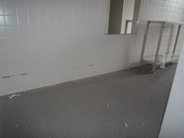 泉 トイレ2