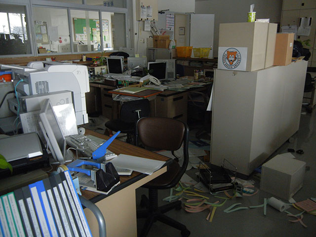 工学部被害状況(事務室、研究室など)5